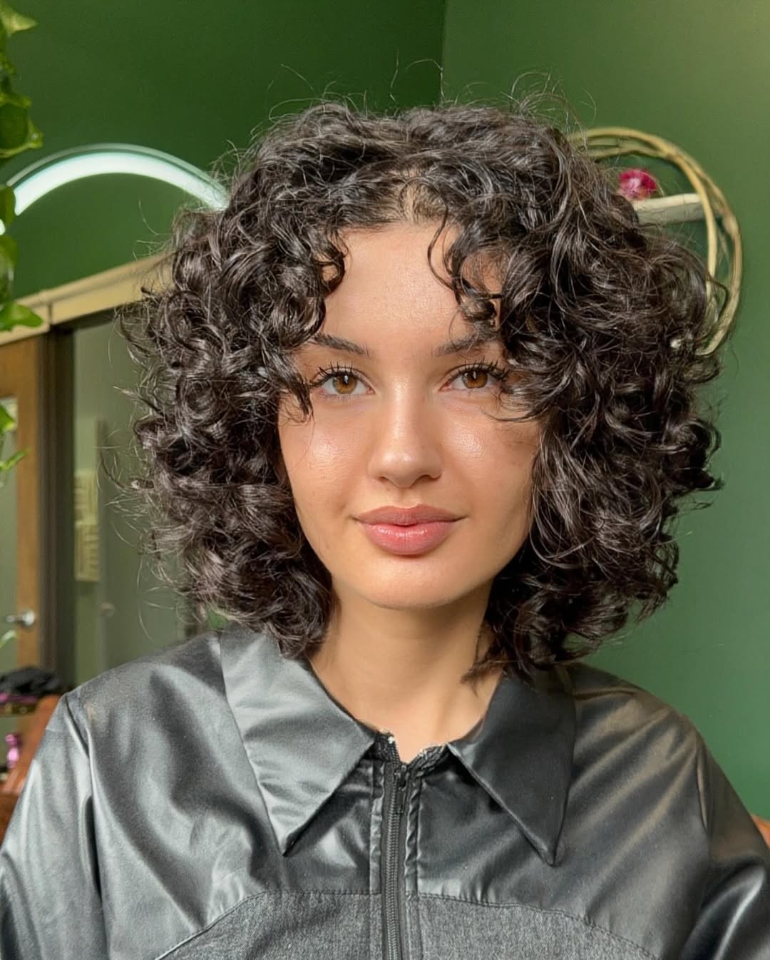 Pristine Jaw-Length Curly Bob with Dimensional Curls
