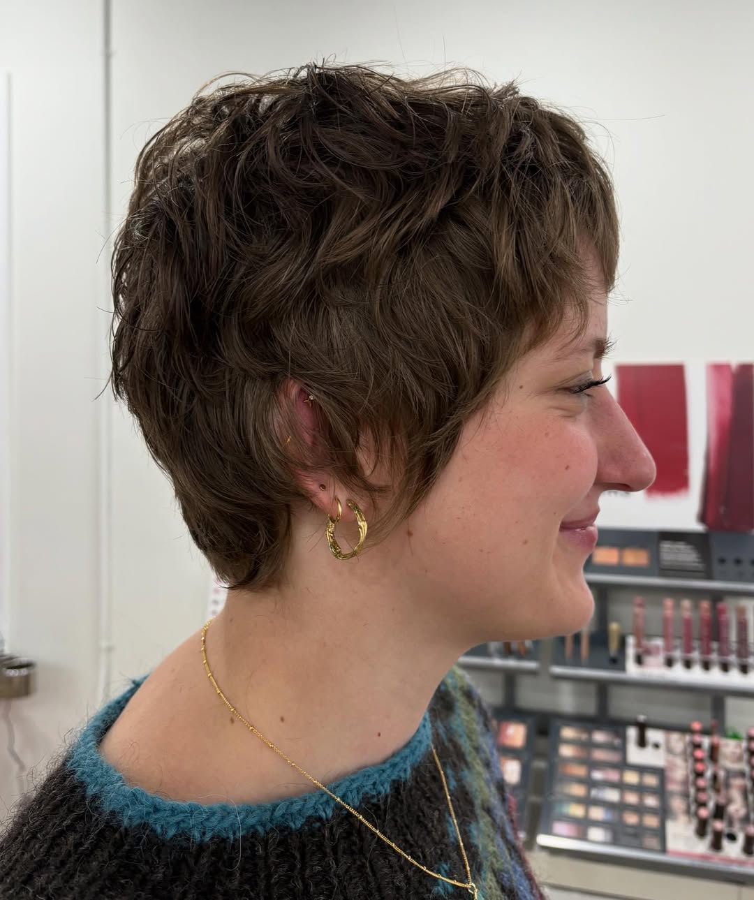 Chic Sable-Toned Layered Shag with Subtle Waves