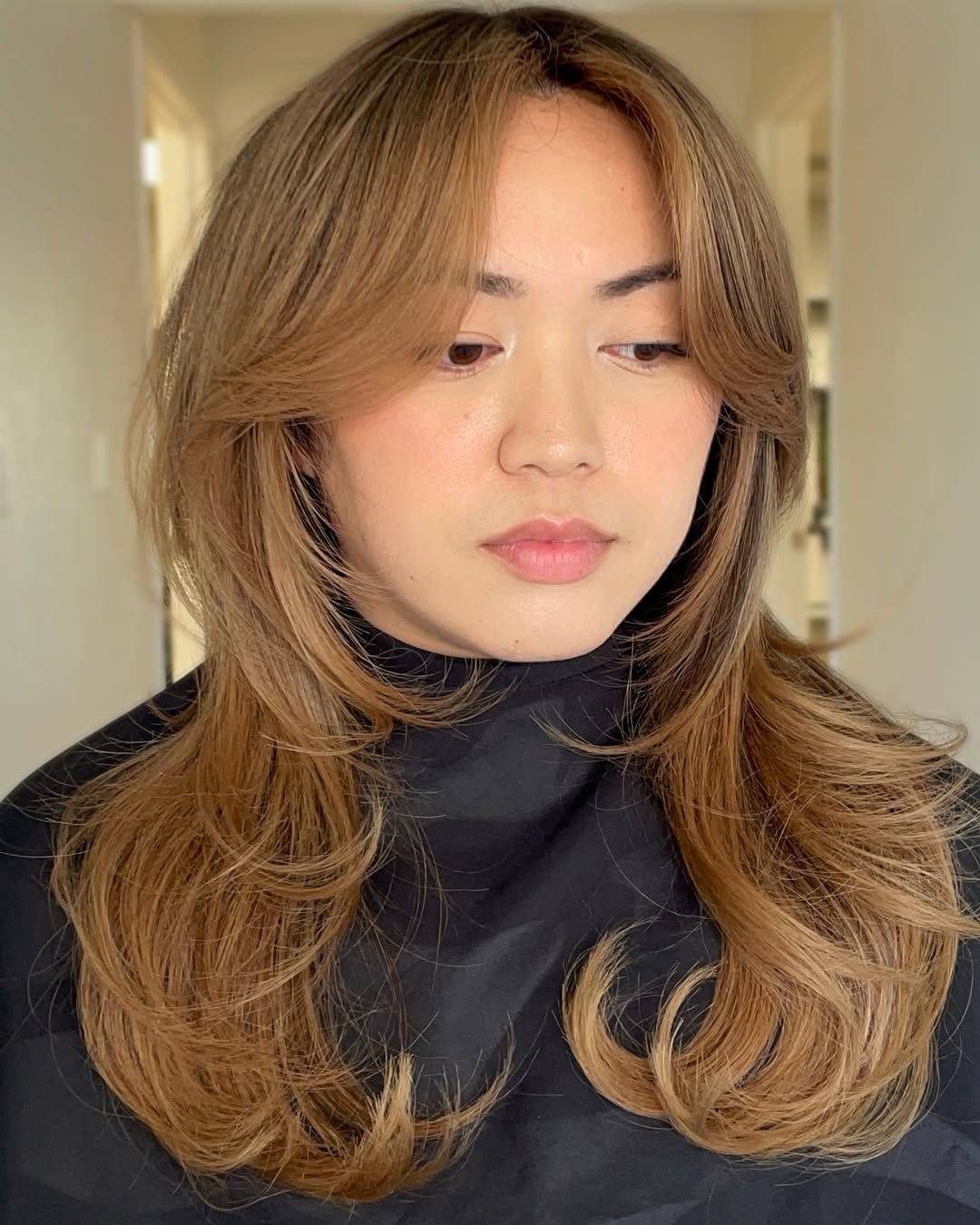 Soft Bronde Waves with Feathered Ends