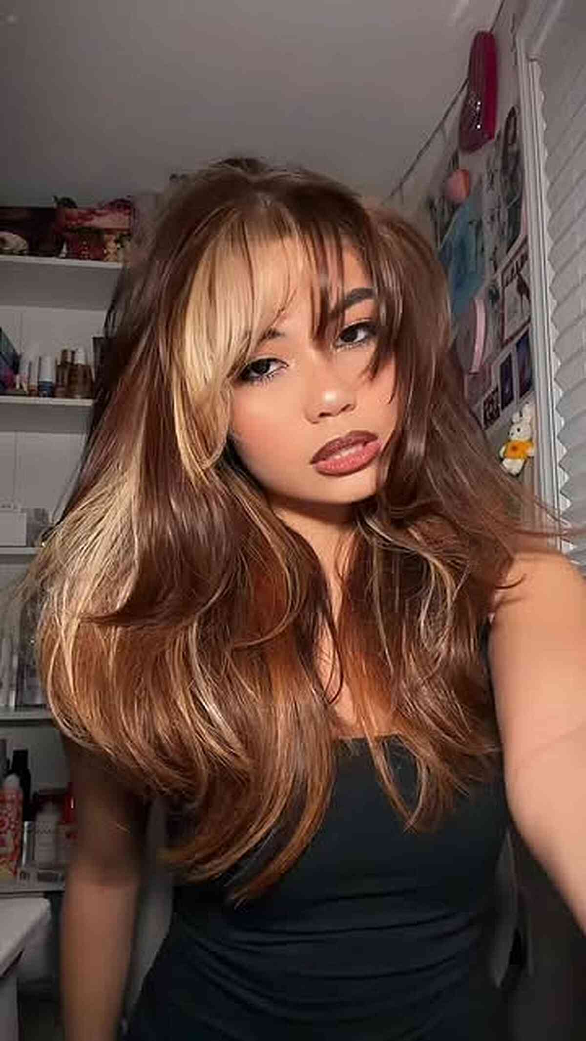 Cocoa Brunette with Golden Veils