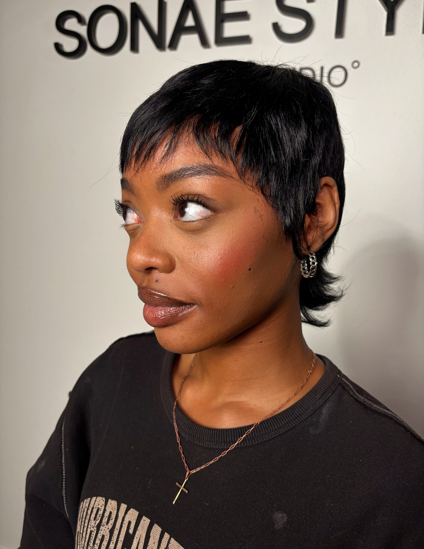 Elegant Deep Black Mini Bob with Soft Texture
