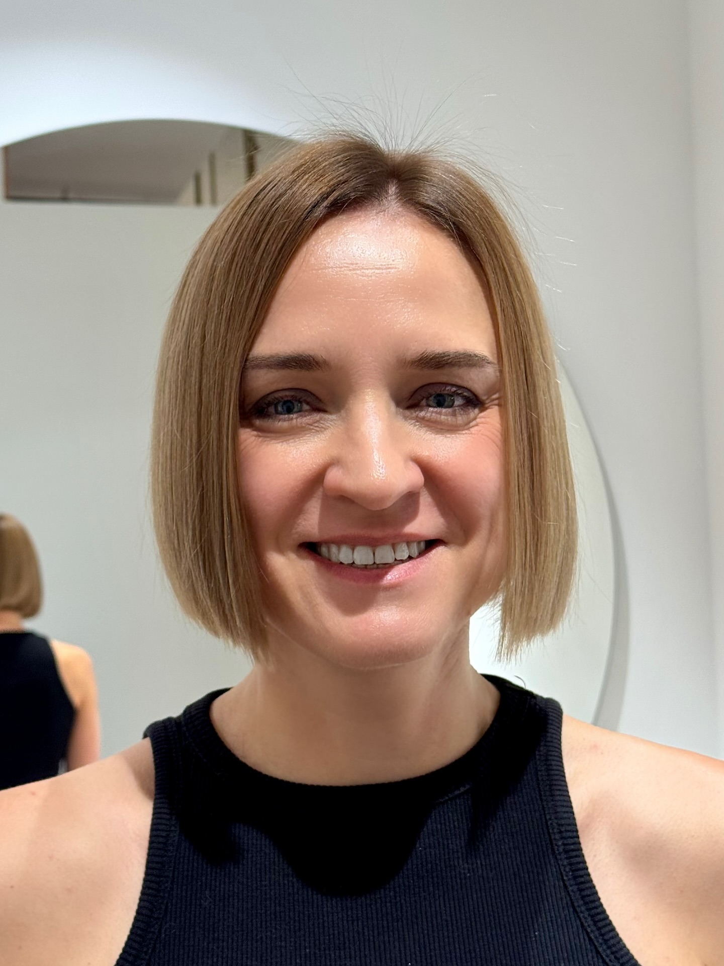 Polished Wheat-Blonde Bob with Textured Ends