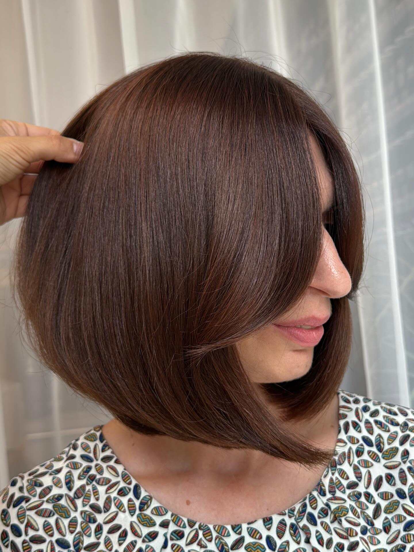 Sleek Chestnut Bob with Precision Ends