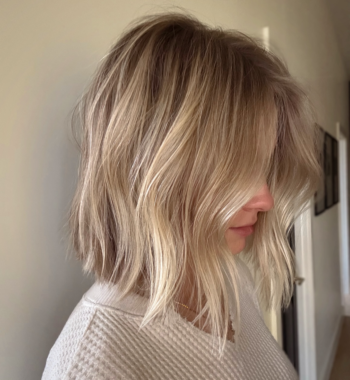 Soft-Textured Blonde Bob with Natural Roots