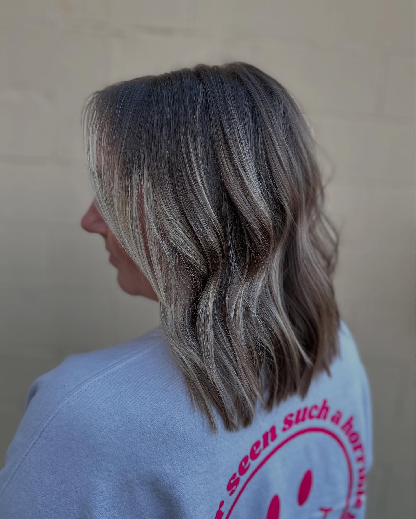 Modern Light Blonde Lob with Subtle Highlights