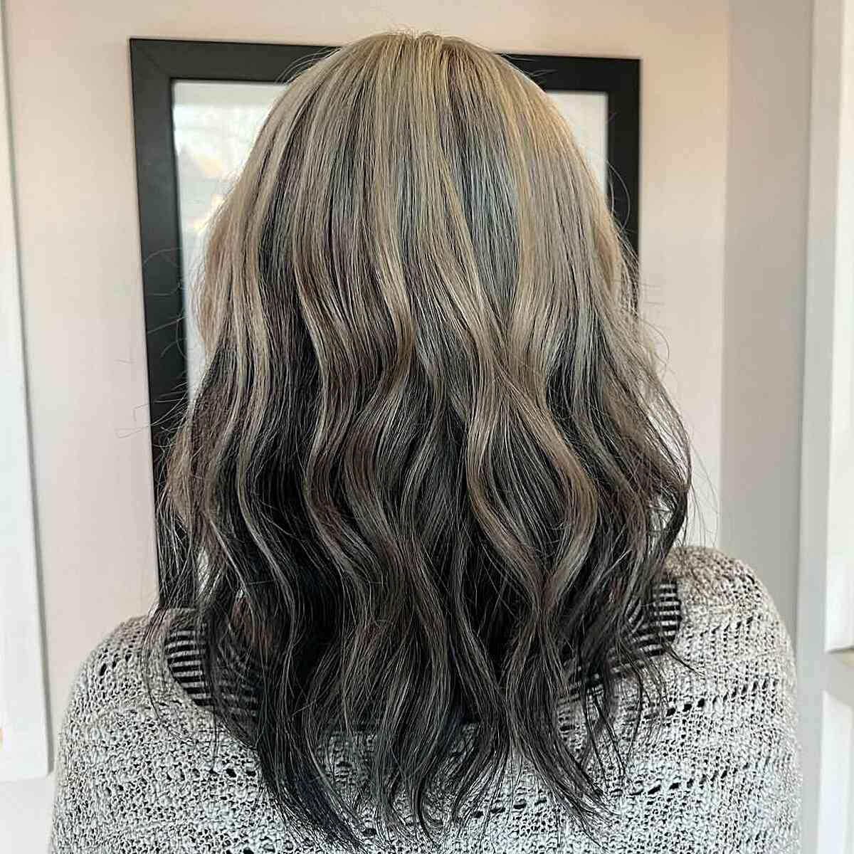Stylish Dark Ombre Waves