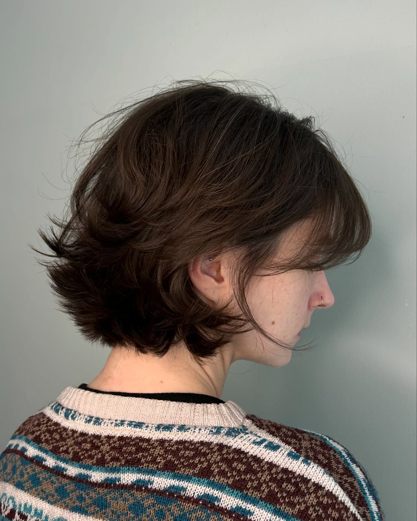 Chic Wavy Bixie with Natural Volume