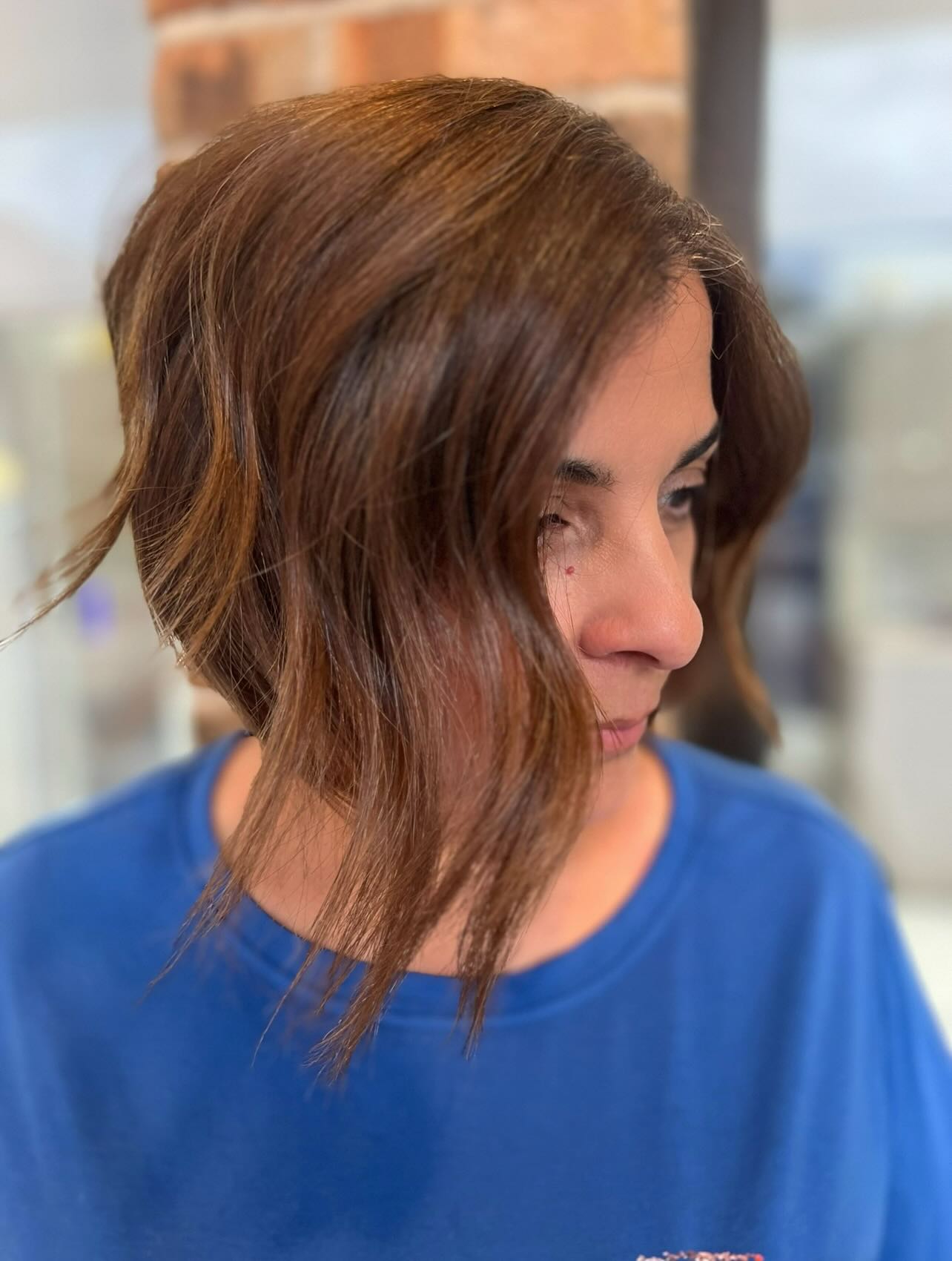 Warm Chestnut Angled Lob with Soft Face-Framing Layers