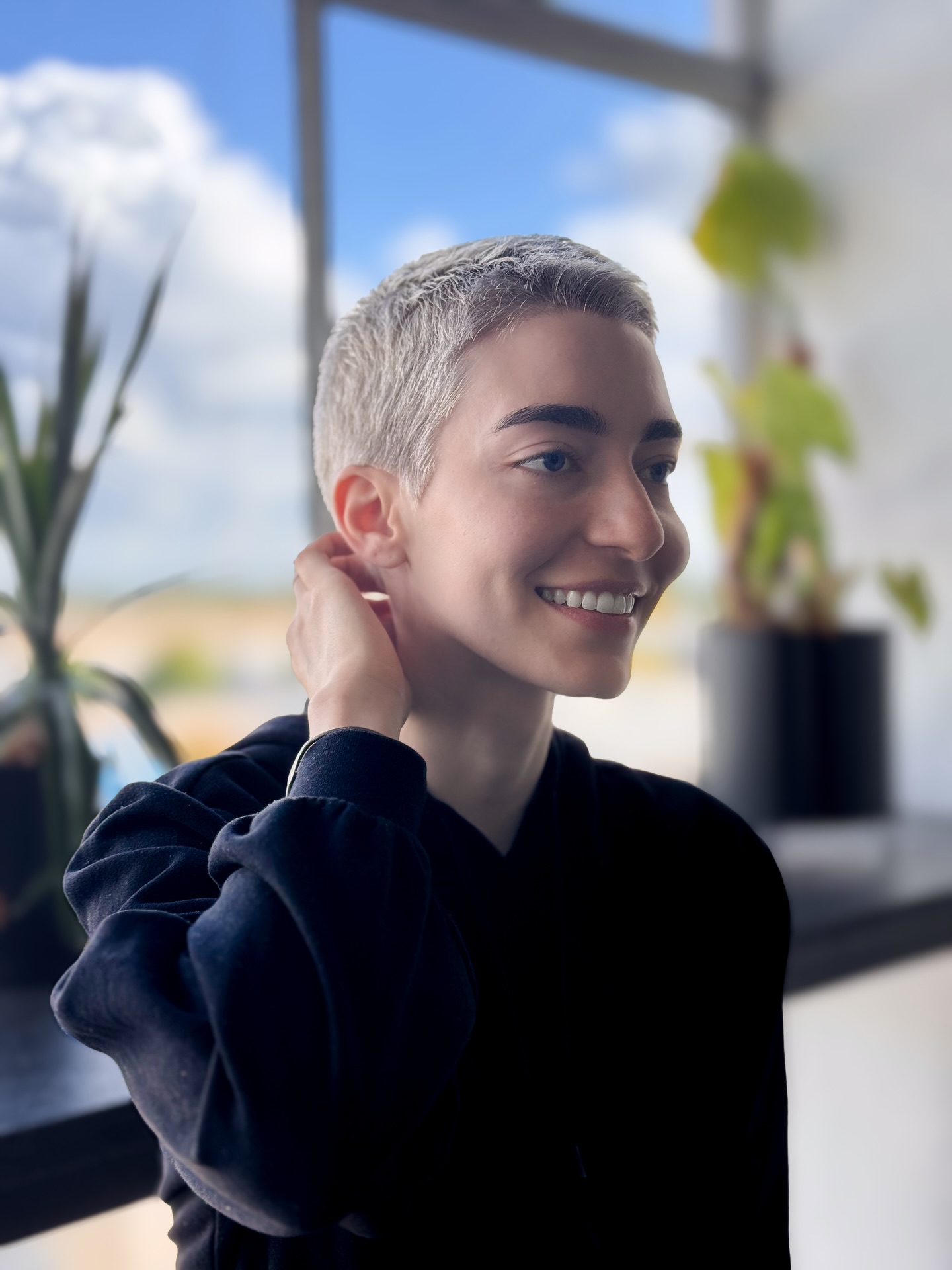 Platinum Buzzed Crop with Soft Taper and Natural Hairline