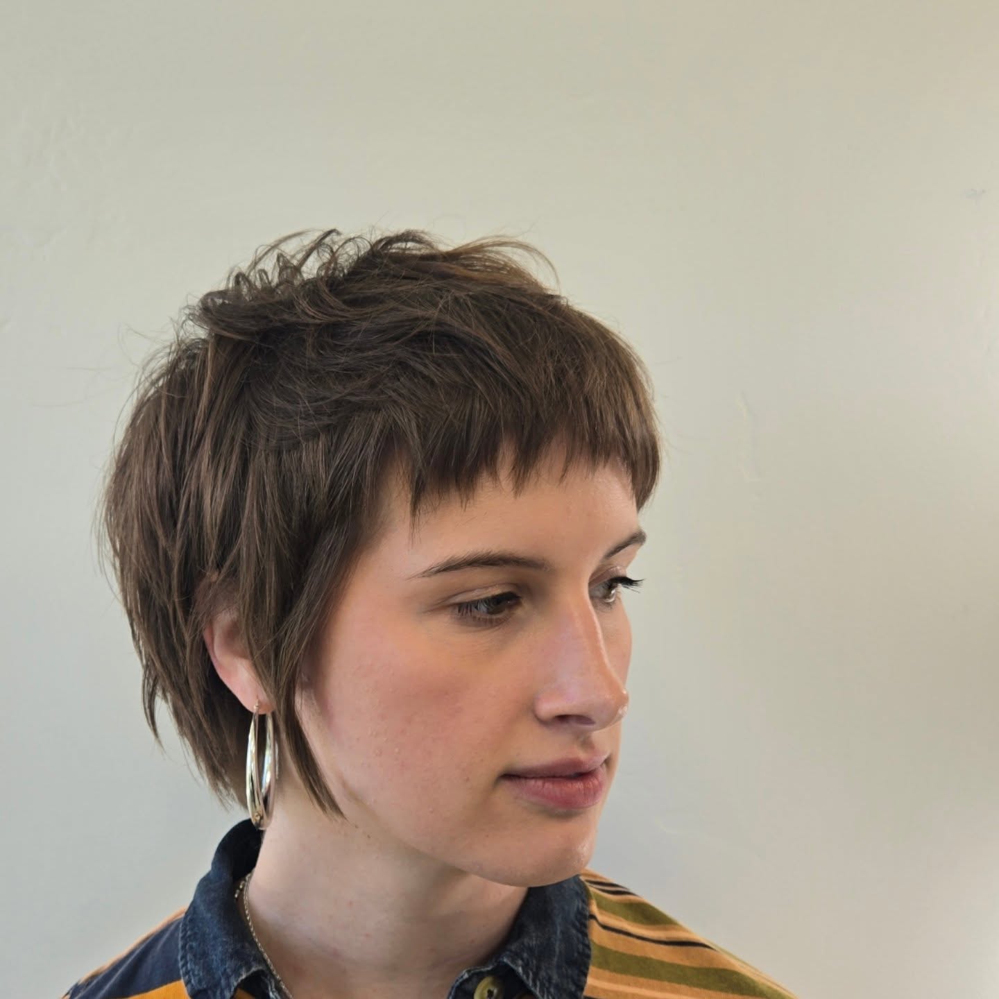 Chic Textured Bixie with Short Bangs