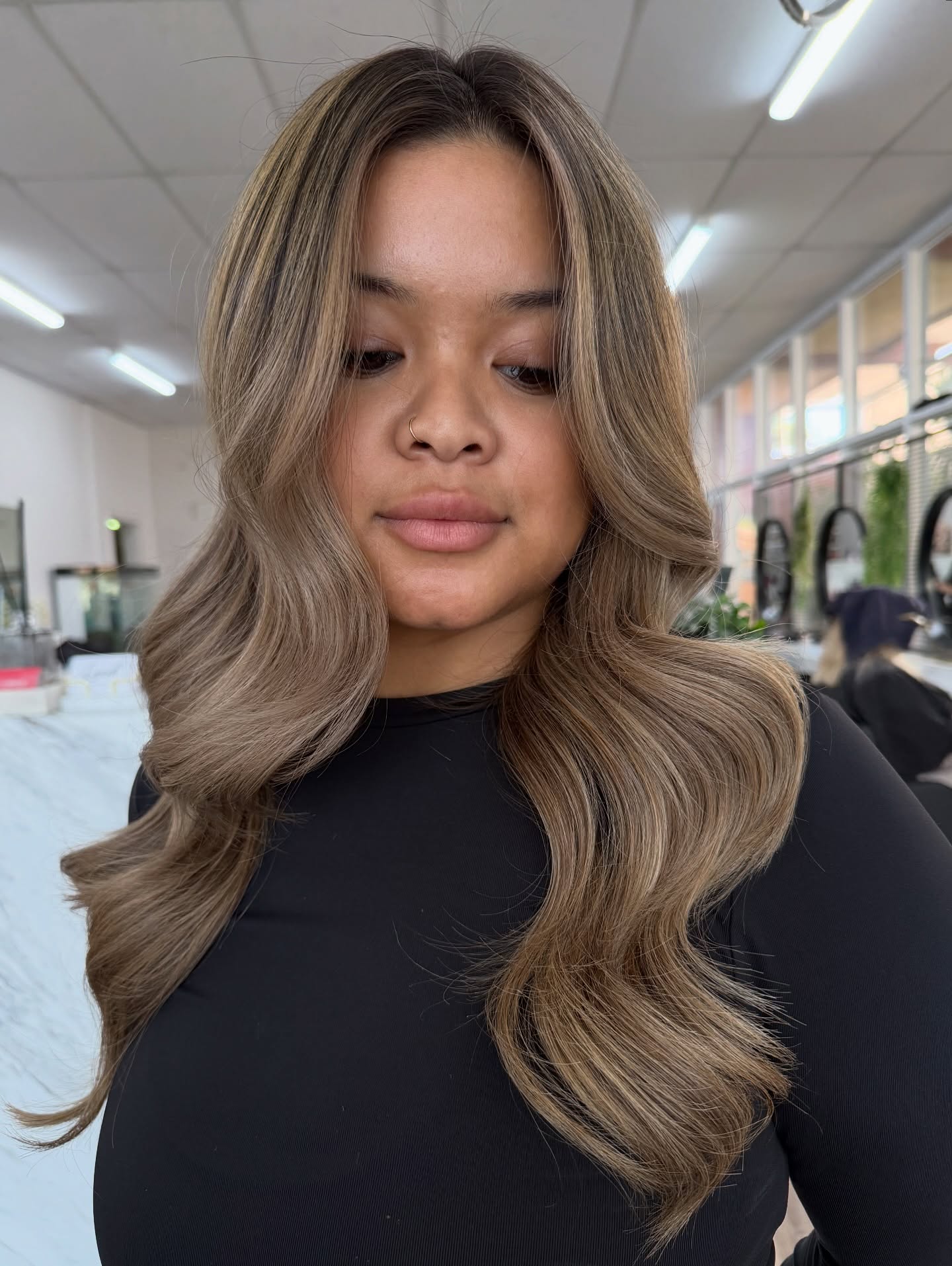 Silky Ash-Beige Long S-Wave with Soft Center Parting