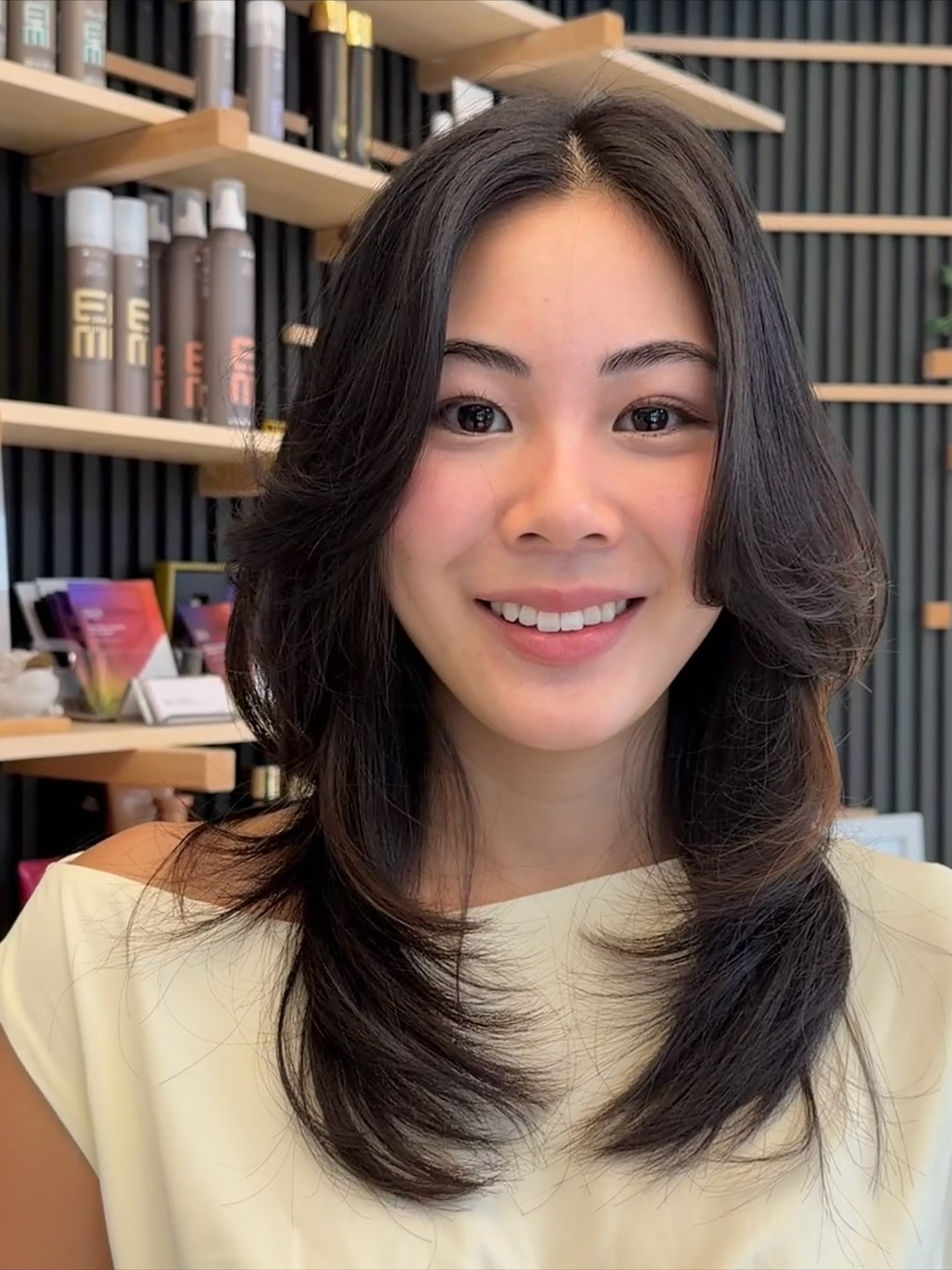 Face-Framing Medium Layers with Soft C-Curl Ends