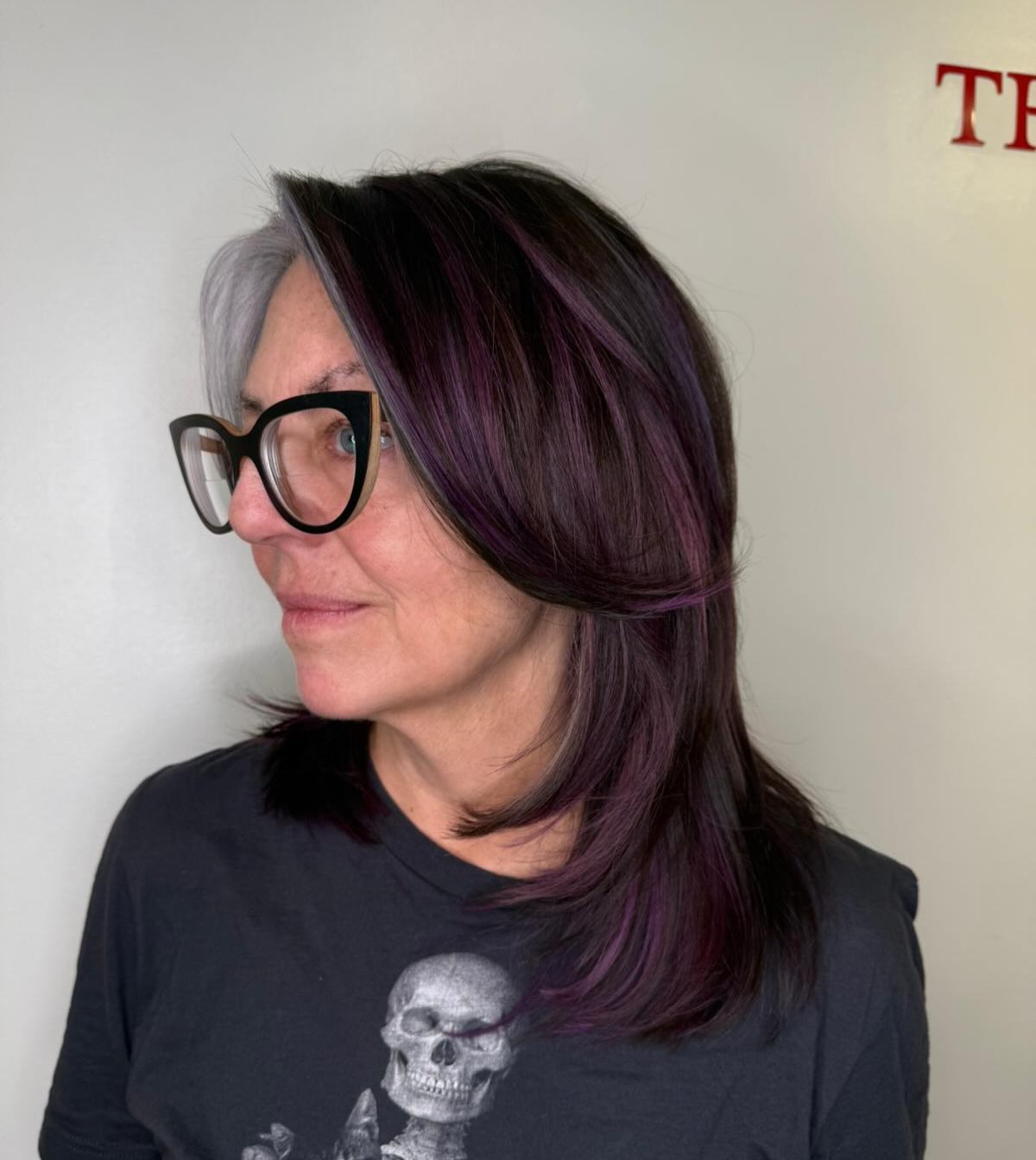 Plum-Accented Shoulder-Length Layers with Silver Face-Frame