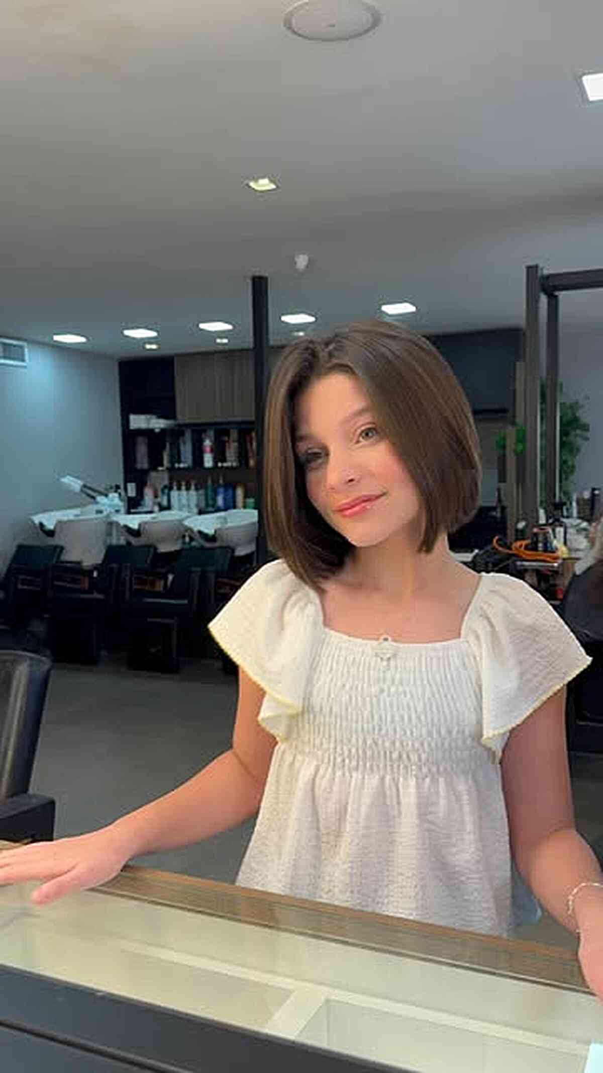 Classic Soft Brown Bob with Subtle Layers