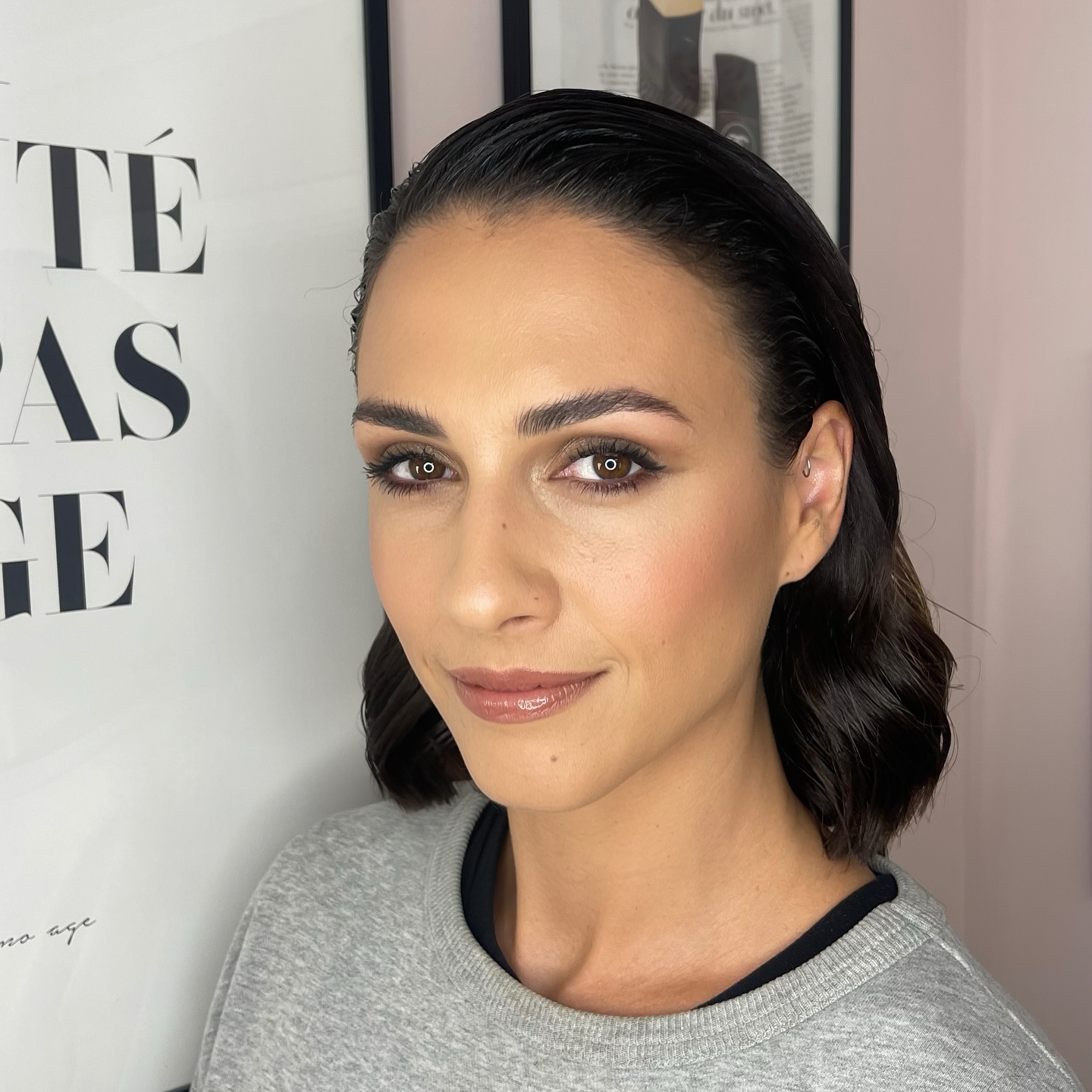 Sleek Chin-Grazing Blunt Bob with Finger Waves and Slicked Back Roots