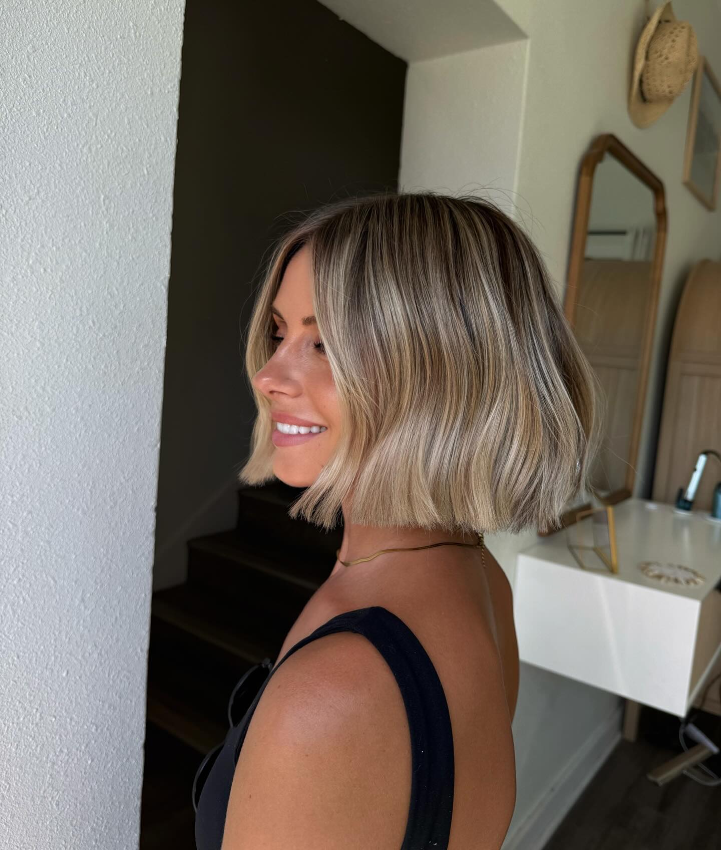 Chic Textured Blonde Bob with Subtle Highlights