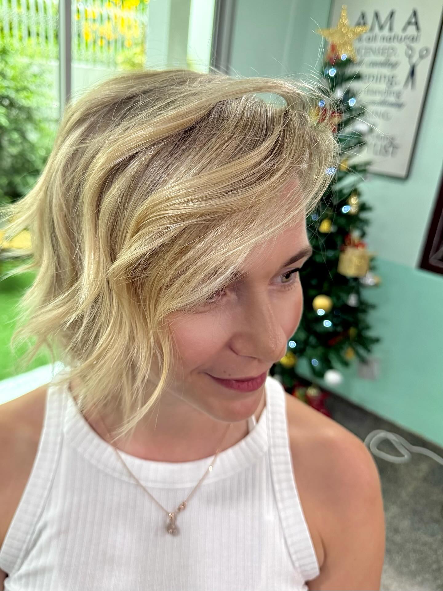 Textured Blonde Beachy Waves with Soft Layers