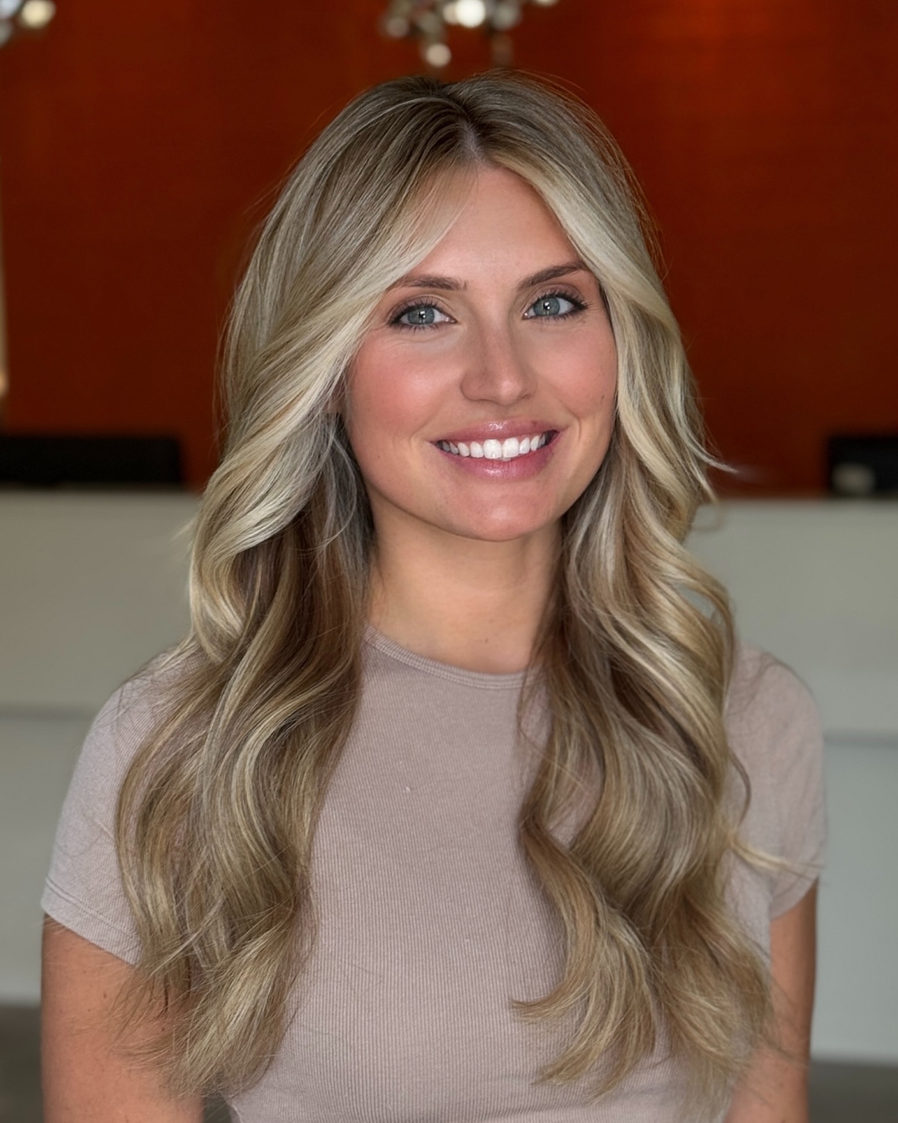 Bright Layered Waves with Sunlit Dimension