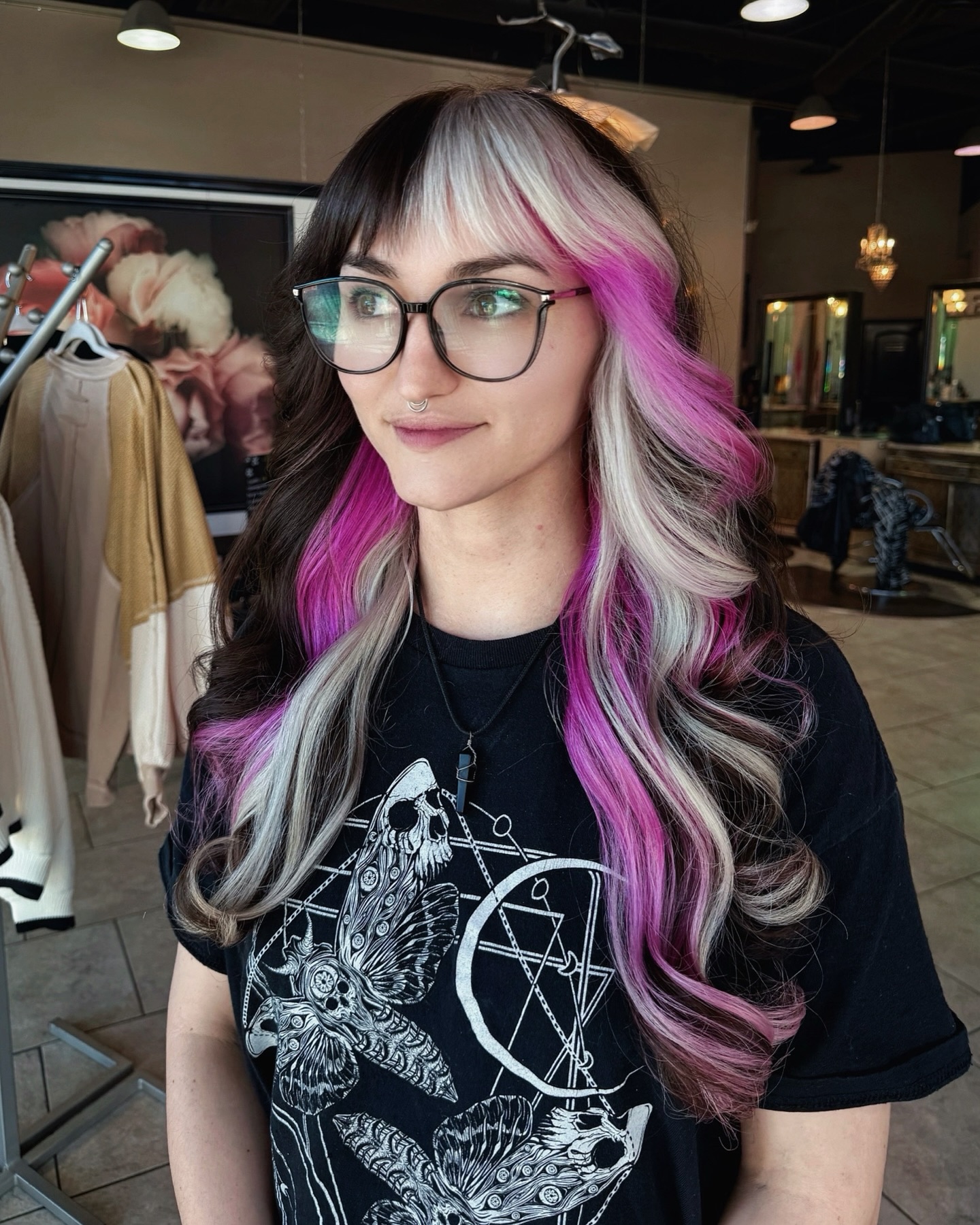 Vibrant Layered Hair with Bold Highlights