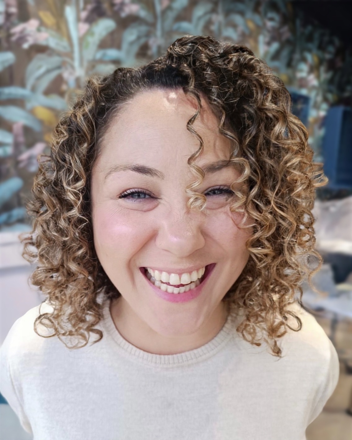 Charming Medium Curly Cut with Lively Spirals