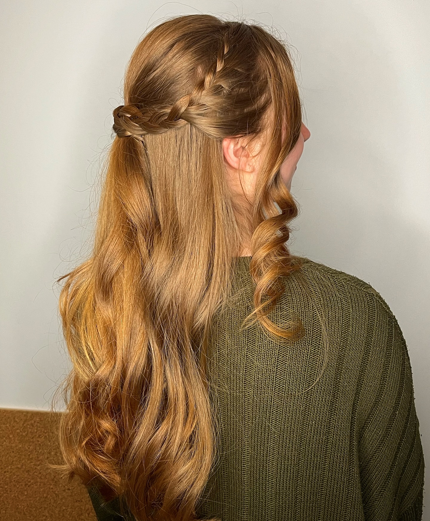 Chic Twisted Half-Up Style with Loose Waves