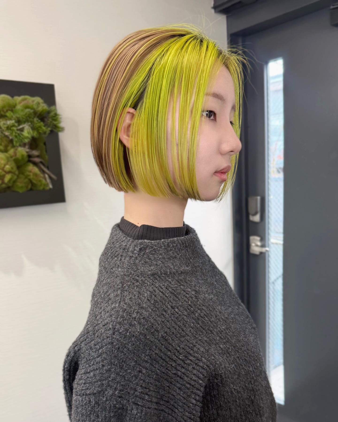 Vibrant Textured Bob with Bold Highlights