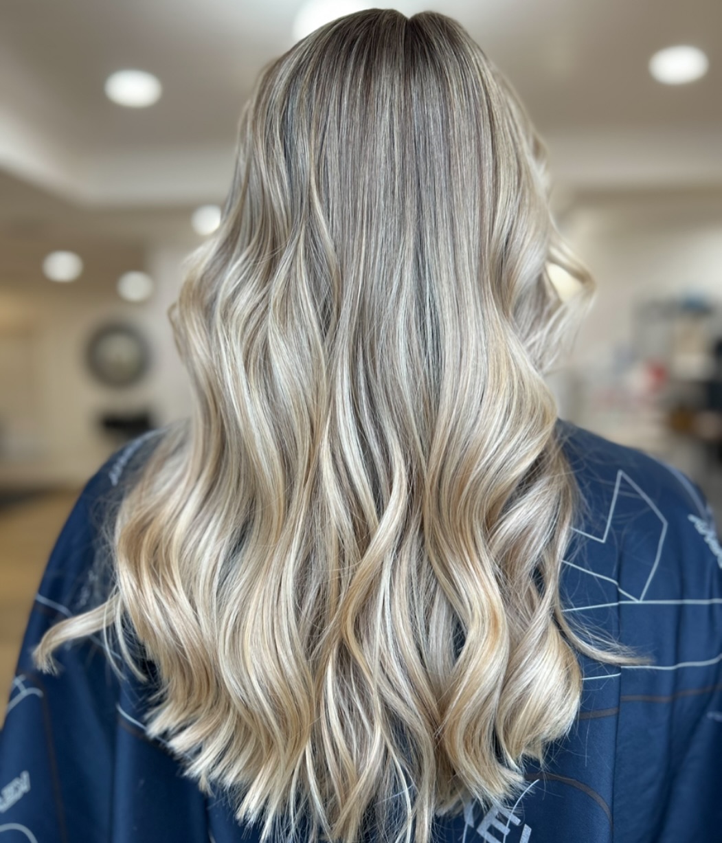 Sunlit Long Blonde Waves with Gentle Dimension