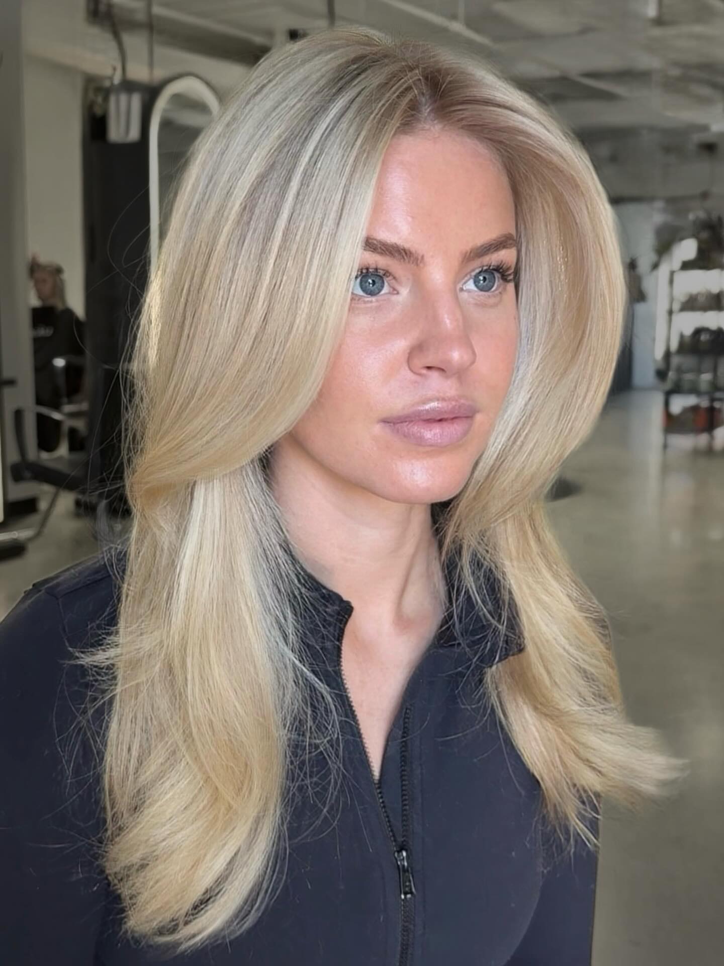 Glamorous Long Bright Blonde Layers with Soft Volume