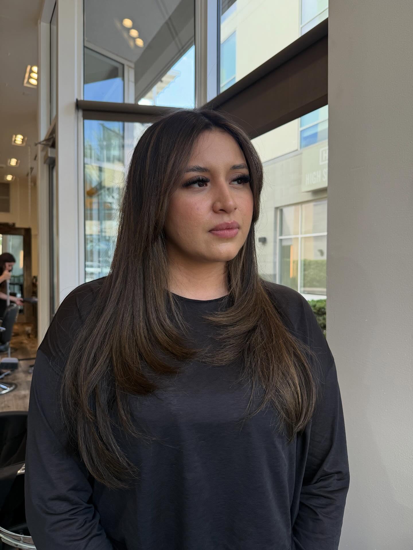 Smooth Long Layers with Subtle Face Framing