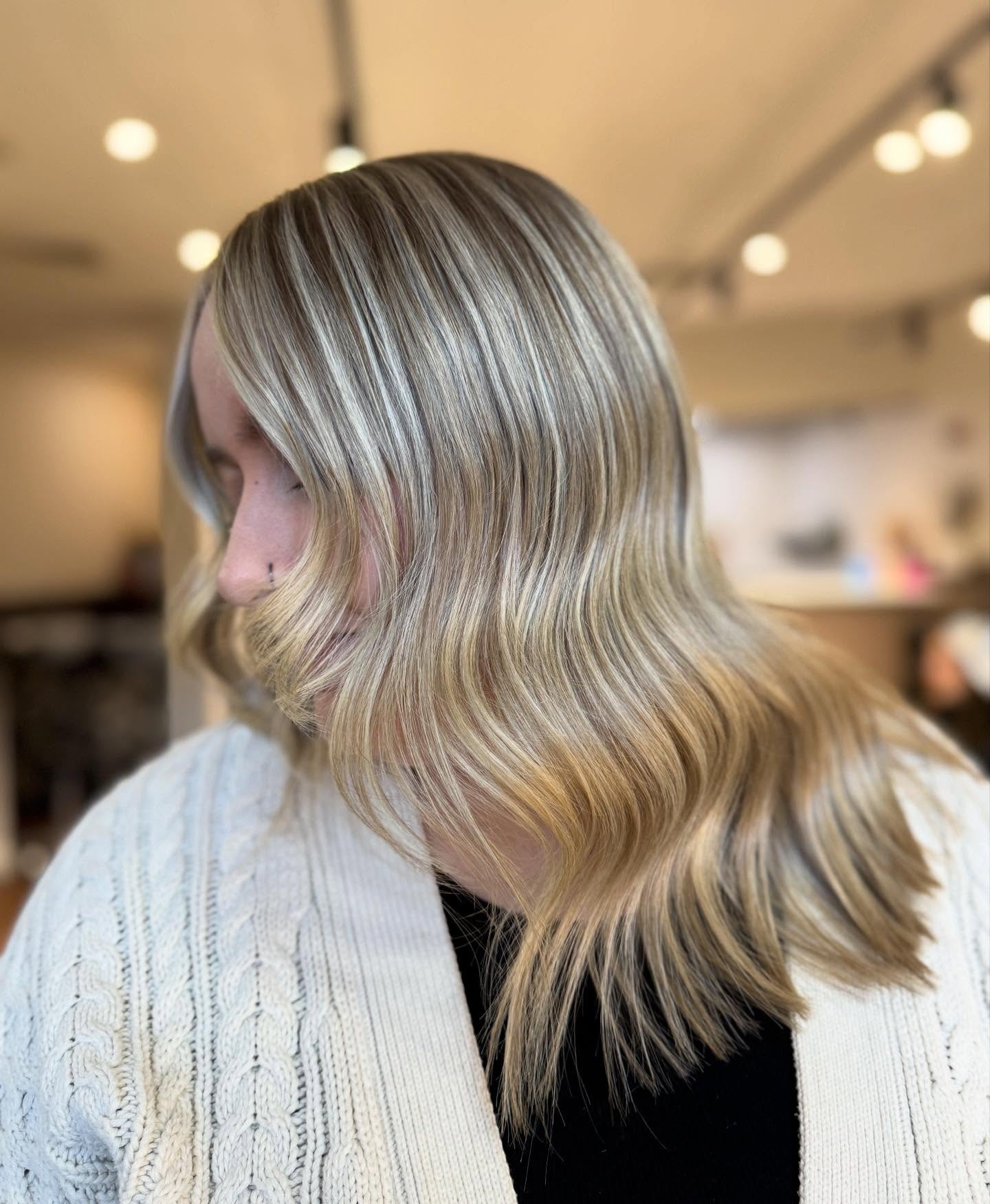 Softly Textured Bright Blonde Waves