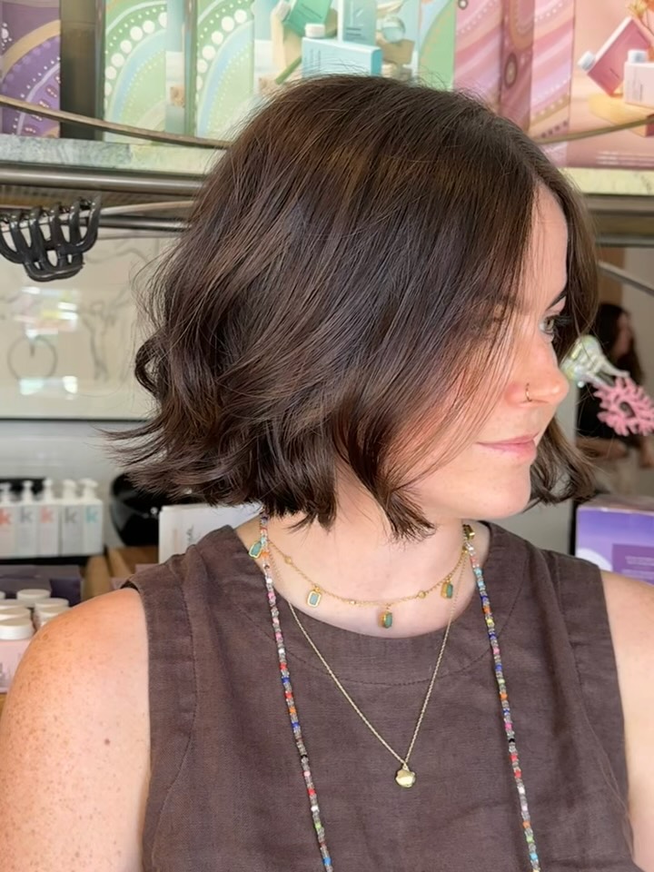 Textured Shoulder-Length Shag with Soft Waves