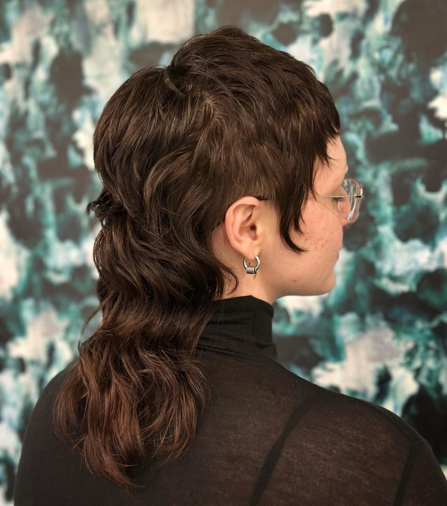 Contemporary Textured Mullet with Soft Waves