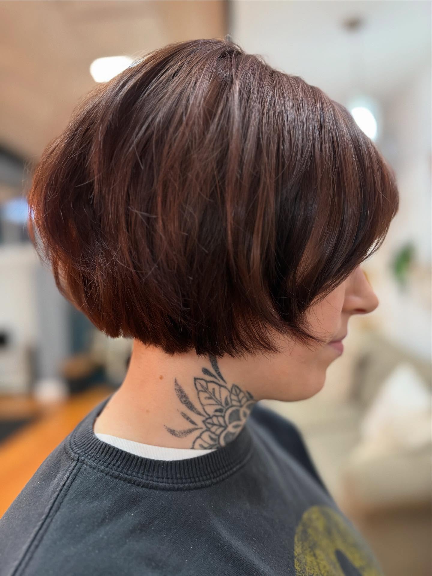 Stylish Textured Short Bob with Subtle Layers