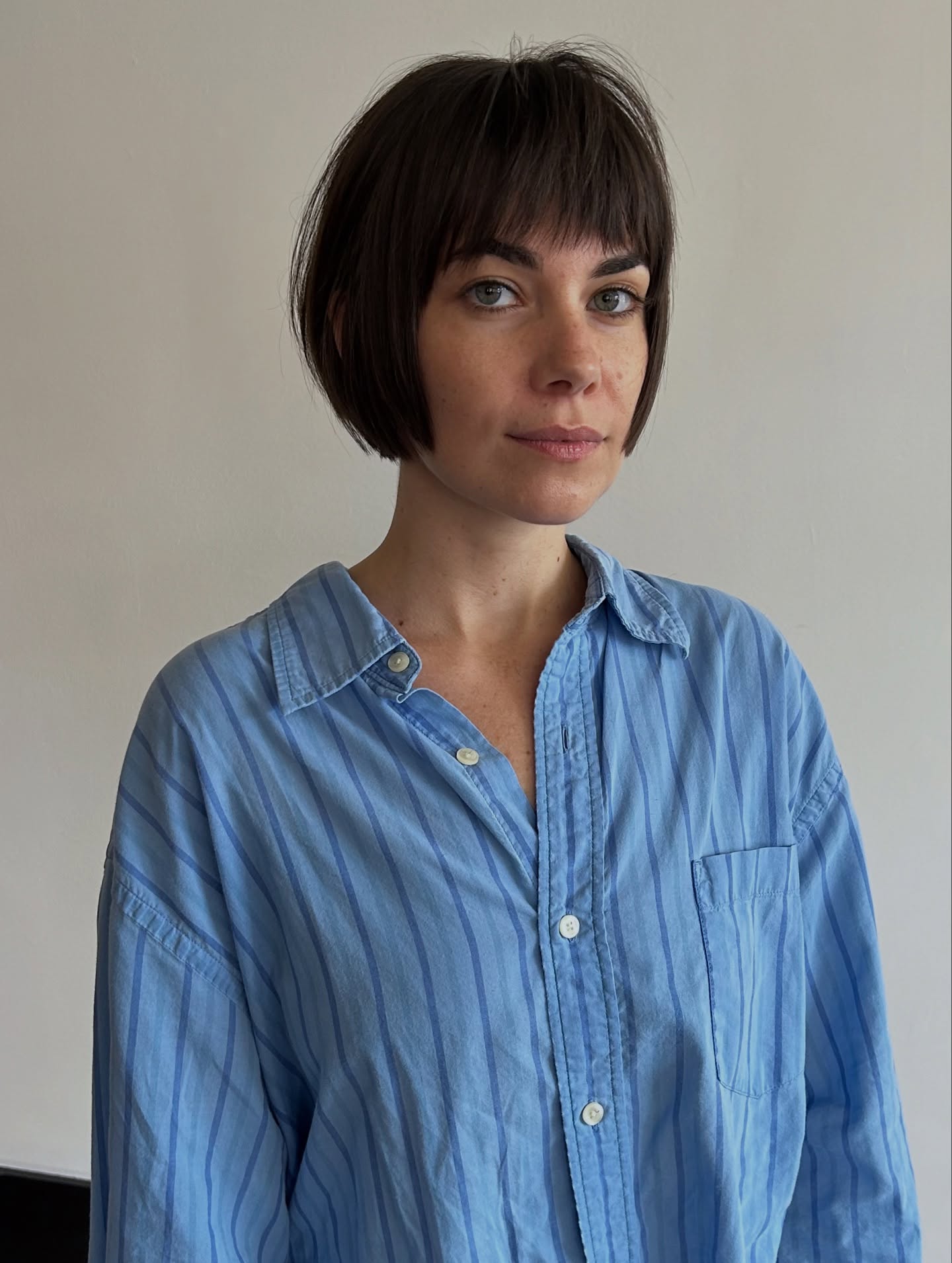 Chic Textured Bob with Bold Bangs