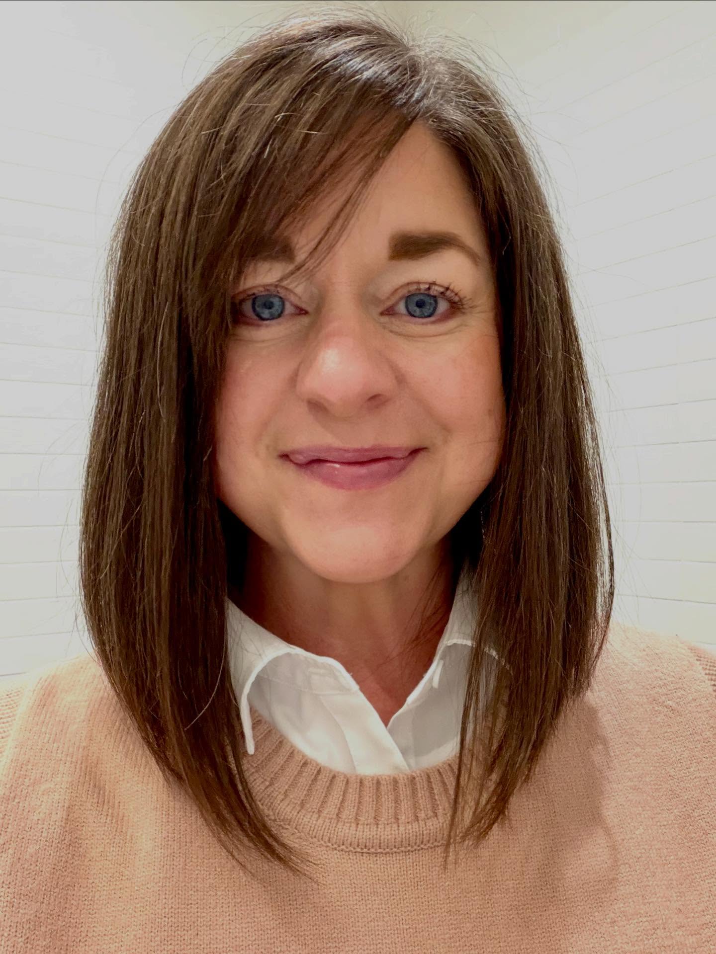 Chic Long Bob with Subtle Face-Framing Layers