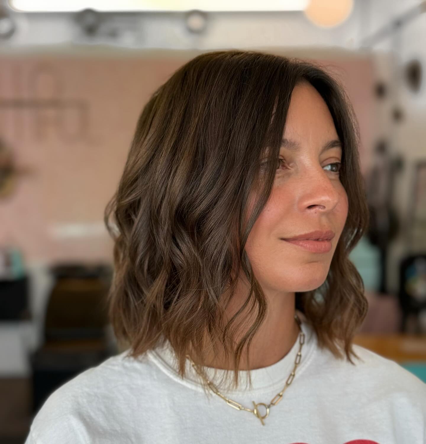 Chic Wavy Long Bob with Subtle Warm Undertones