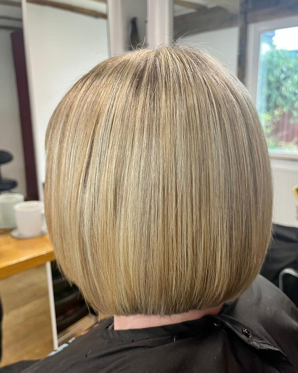 Classic Blunt Bob with Subtle Blonde Highlights