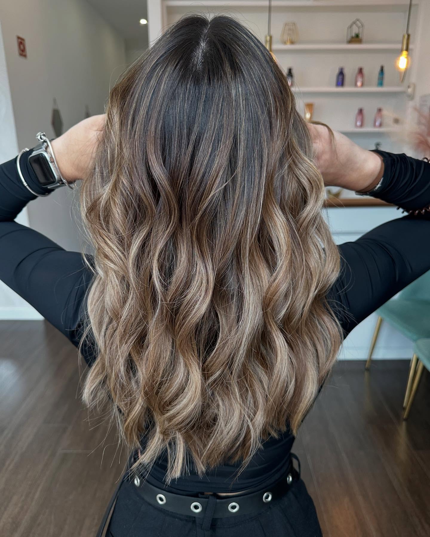 Natural Warm Balayage with Soft Beachy Waves