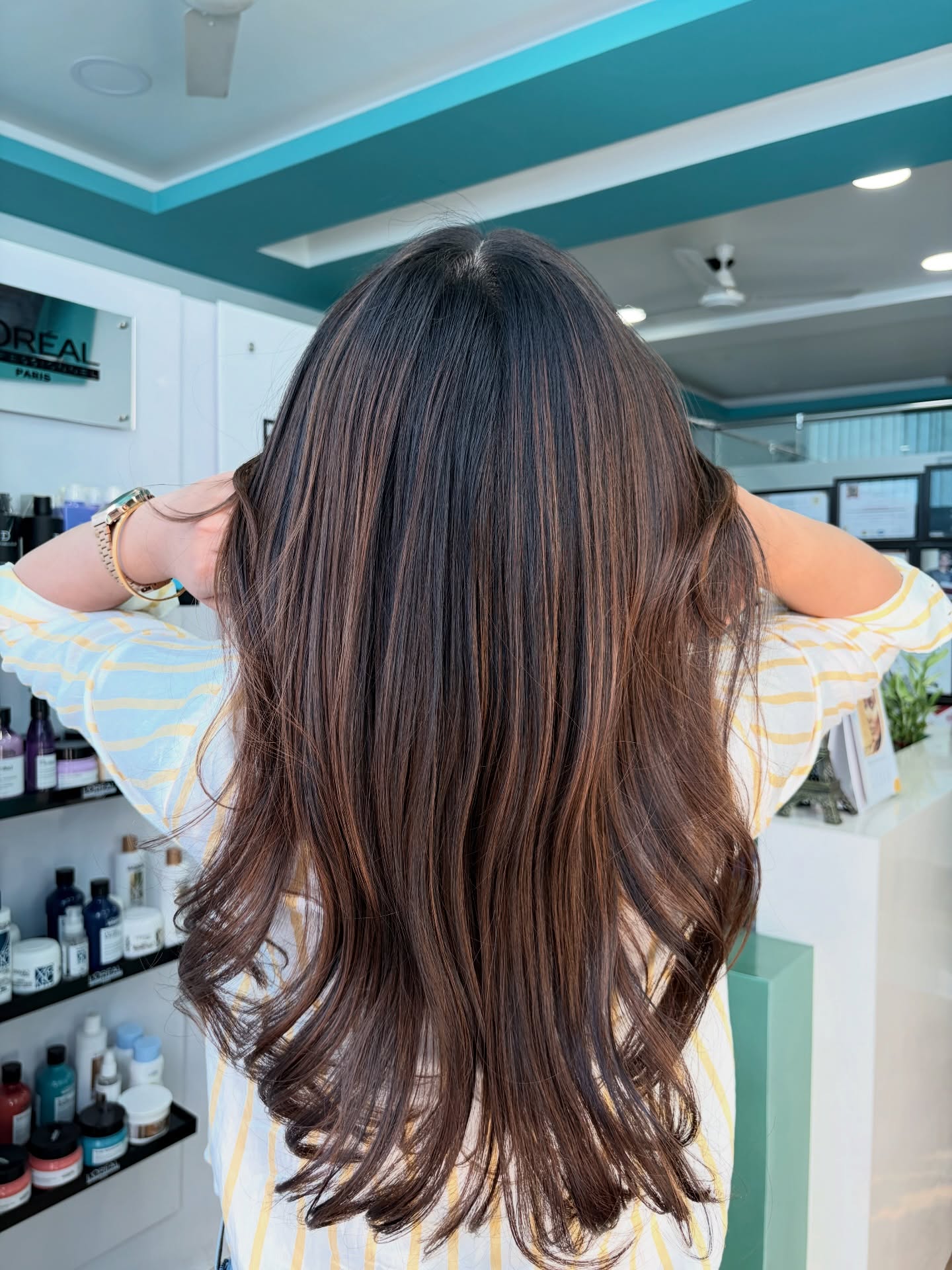 Radiant Chocolate Balayage with Subtle Waves