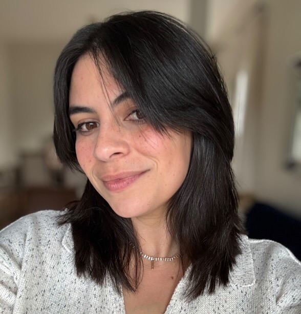 Soft Layered Cut with Natural Movement