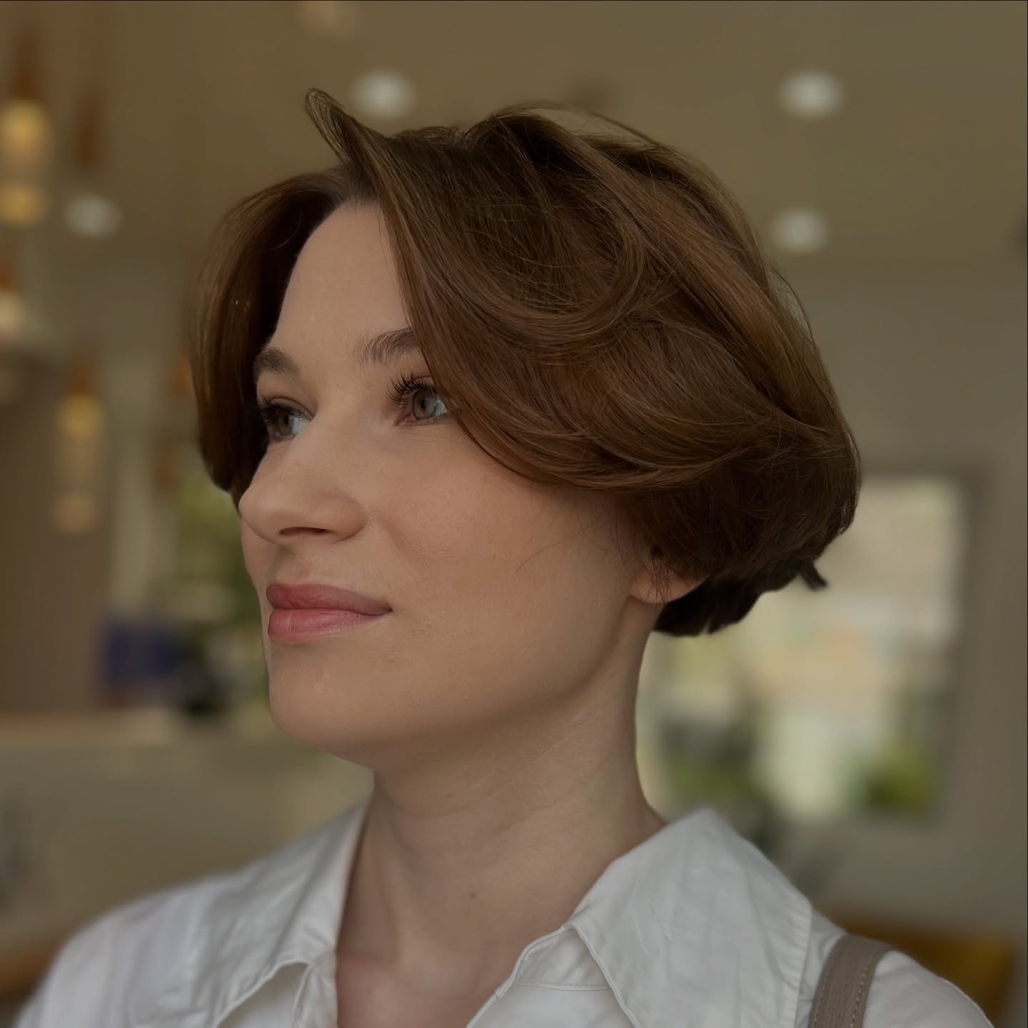 Softly Textured Short Bob with Gentle Waves