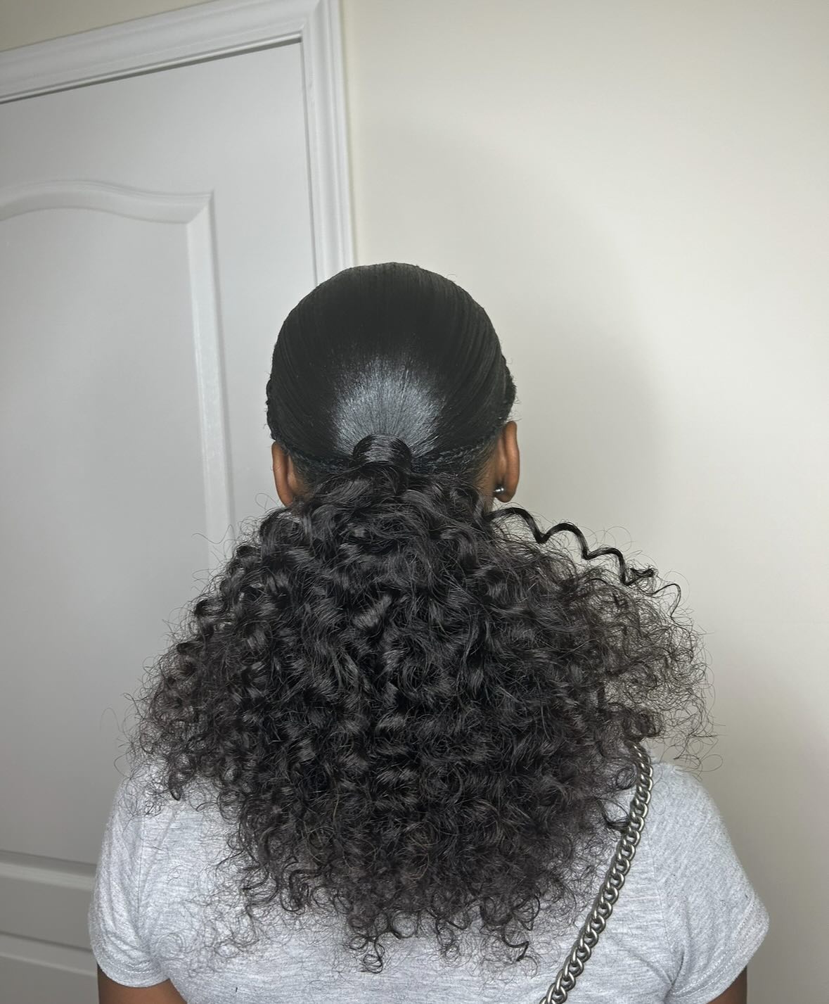 Textured High Ponytail with Bouncy Curls