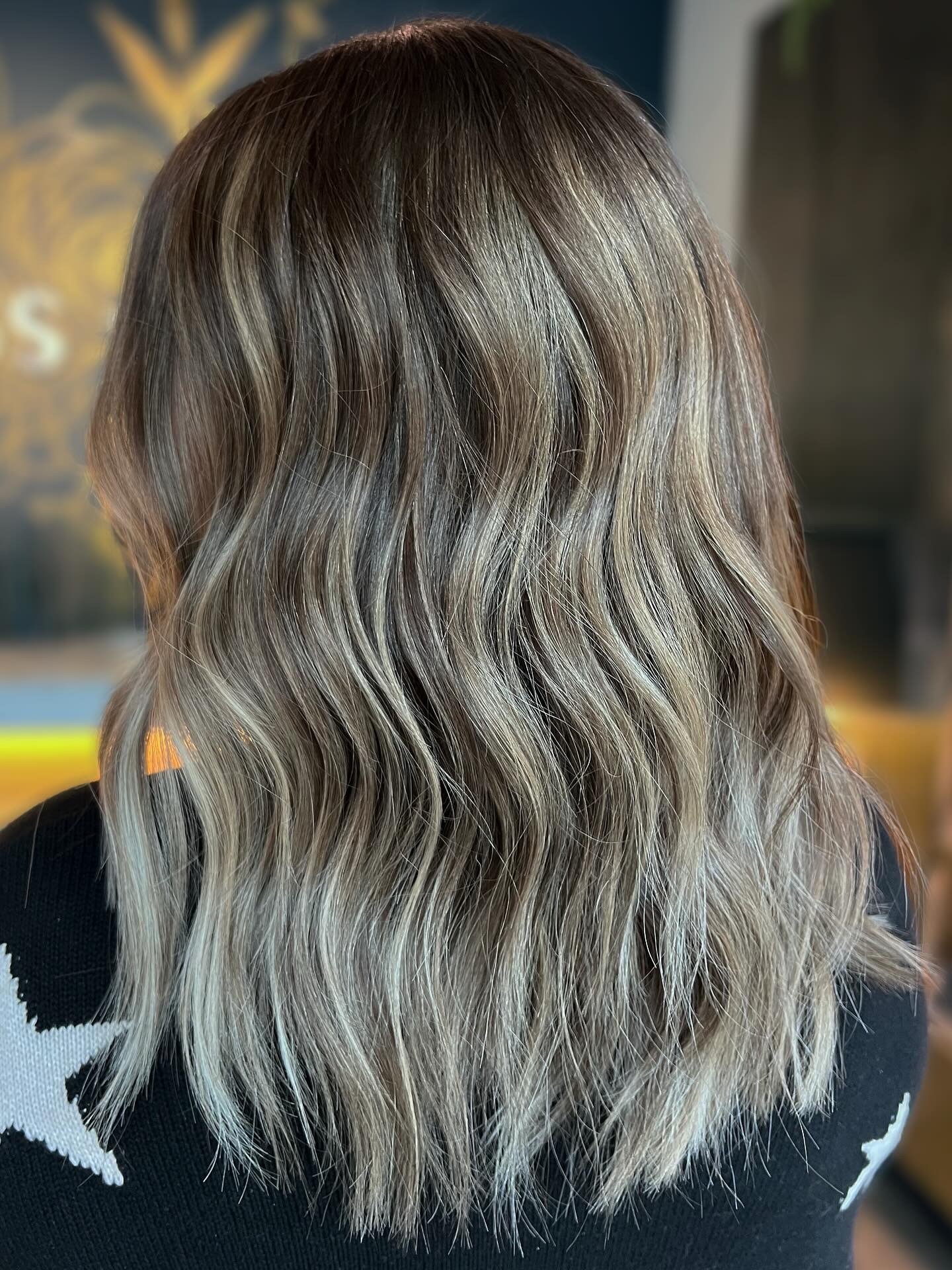 Beachy Textured Waves with Subtle Balayage