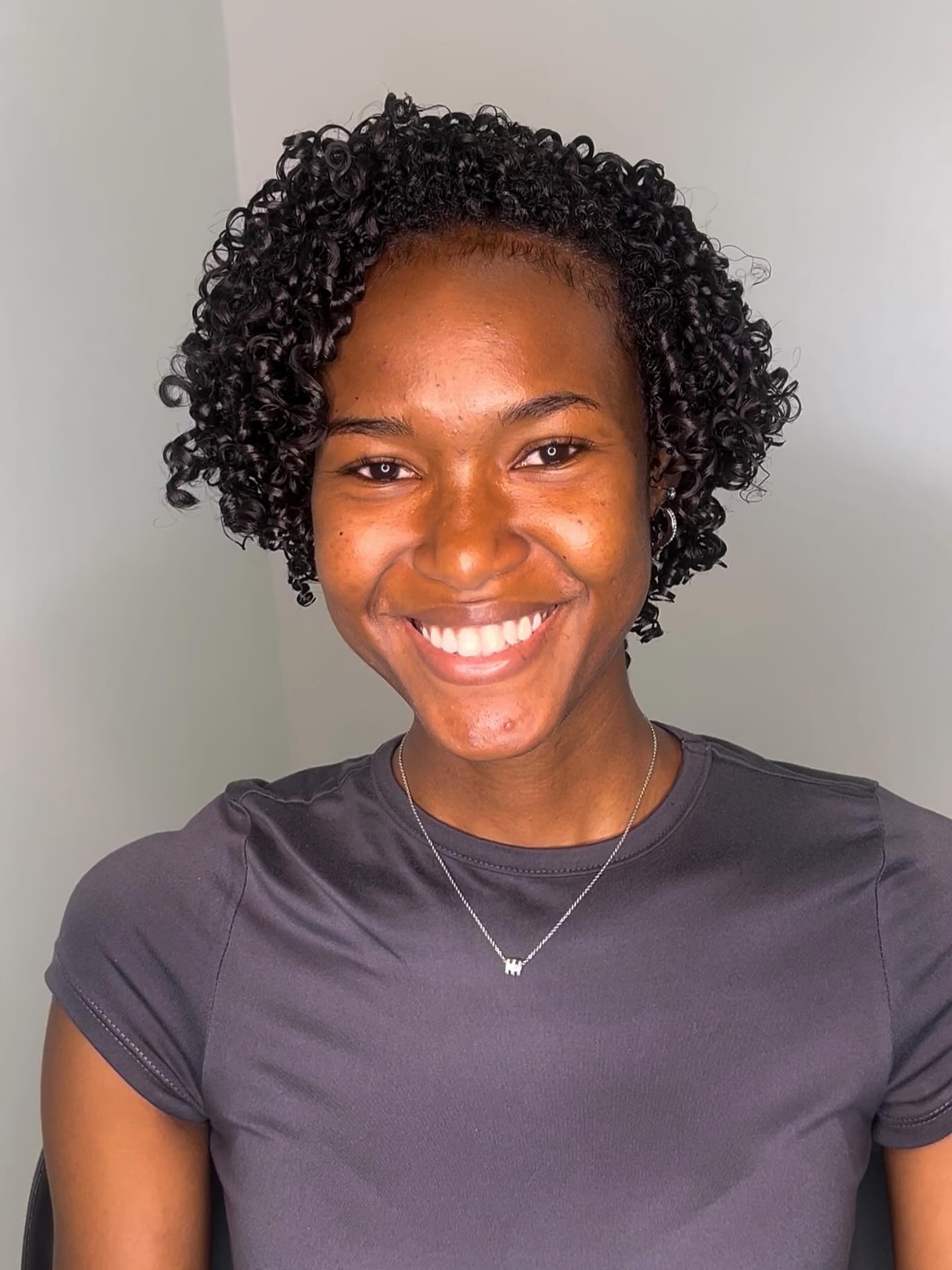 Chic Curly Bob with Defined Ringlets