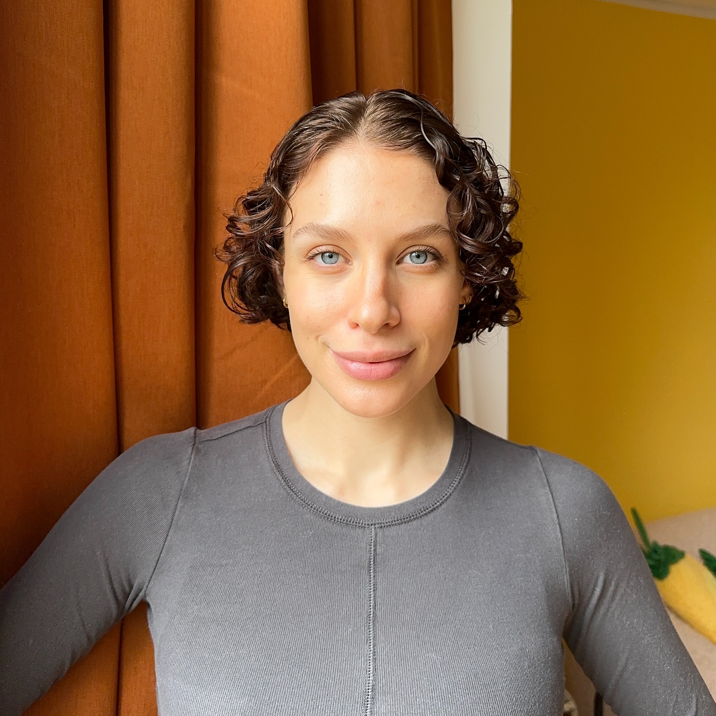 Chic Curly Lob with Defined Curls