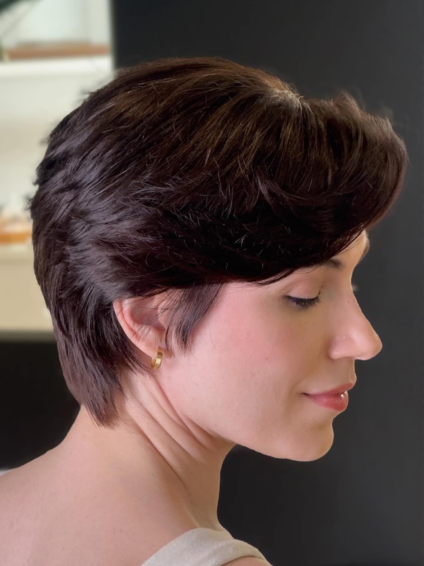 Chic Textured Short Cut with Soft Volume
