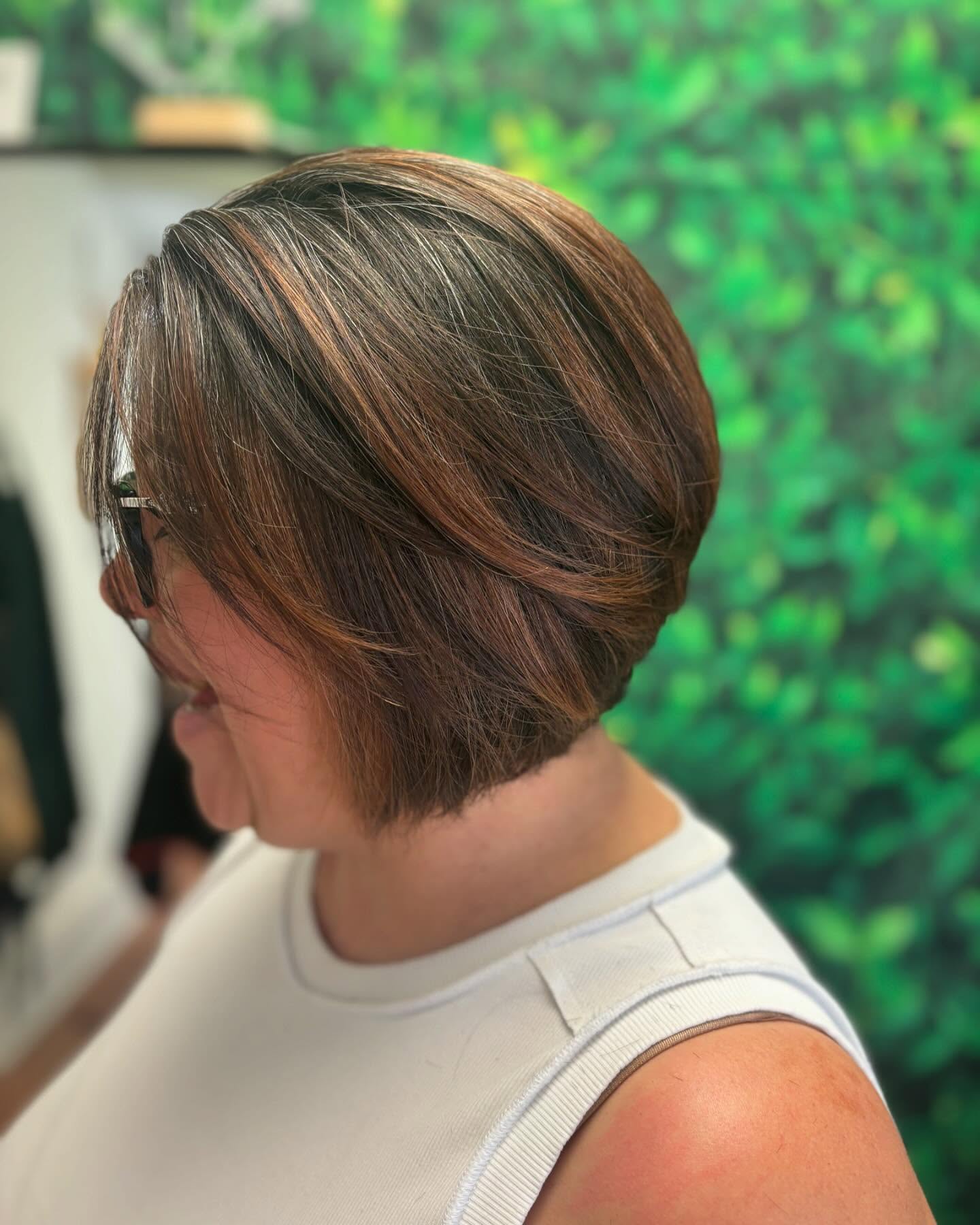 Stylish Rounded Bob with Subtle Highlights