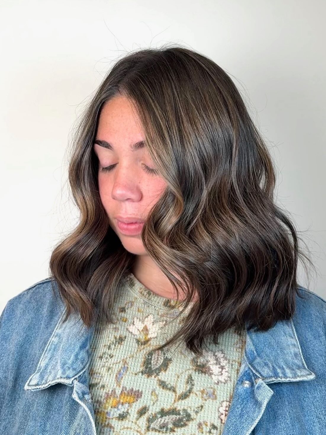 Textured Long Bob with Soft Movement and Subtle Highlights