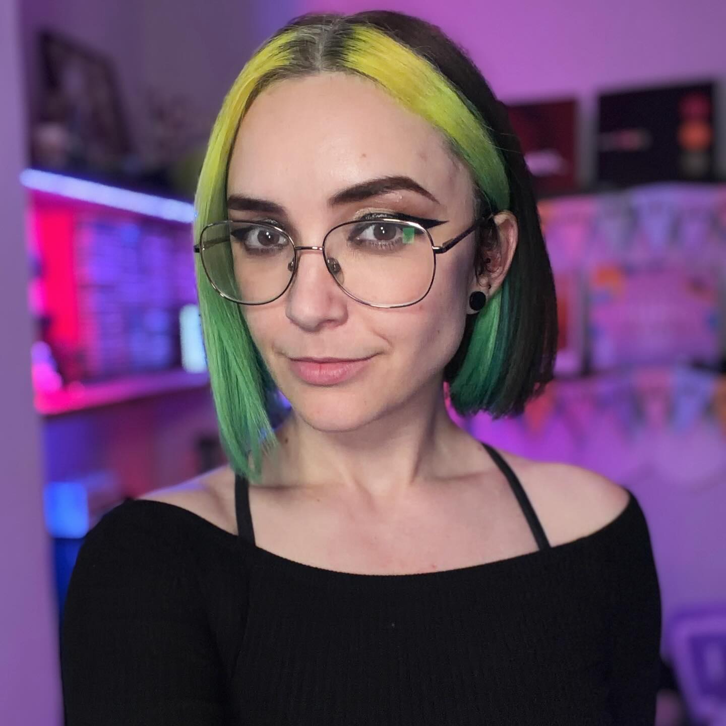 Vibrant Two-Tone A-Line Bob with Bold Highlights