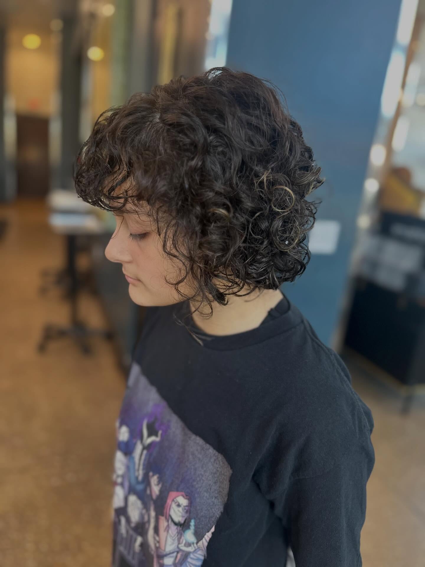 Chic Curly Textured Cut with Soft Definition